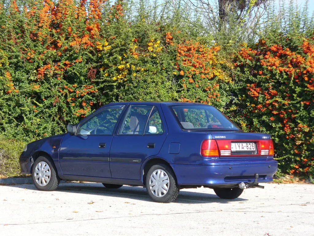 Használtteszt: Suzuki Swift 1.3 16V Sedan GLX (2003)