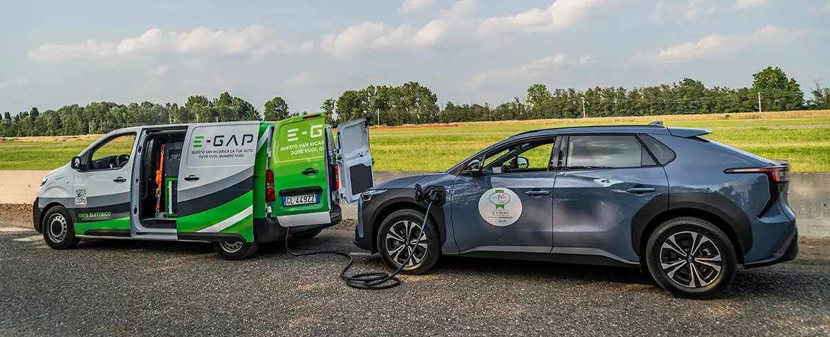 Így kaptunk mobiltöltős gyorssegélyt, hogy a zárt pályán megálló autókat ne kelljen beszállítani a depóba