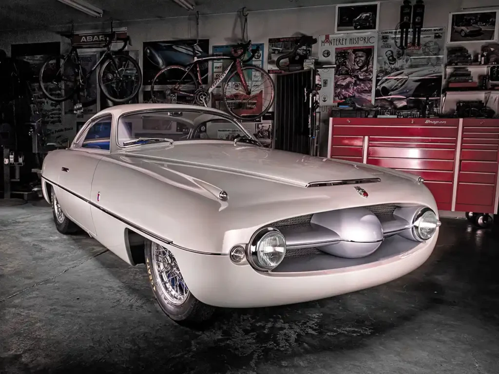 Abarth 205A 1100 Sport (1953) – négy 205-ös alváz készült és csak egy kapott Ghia karosszériát, amit Giovanni Michelotti tervezett. Az autó 1954-ben az USA-ba került, 1982-ig eltűnt, majd 2010-ben találtak rá és öt év alatt teljesen felújították