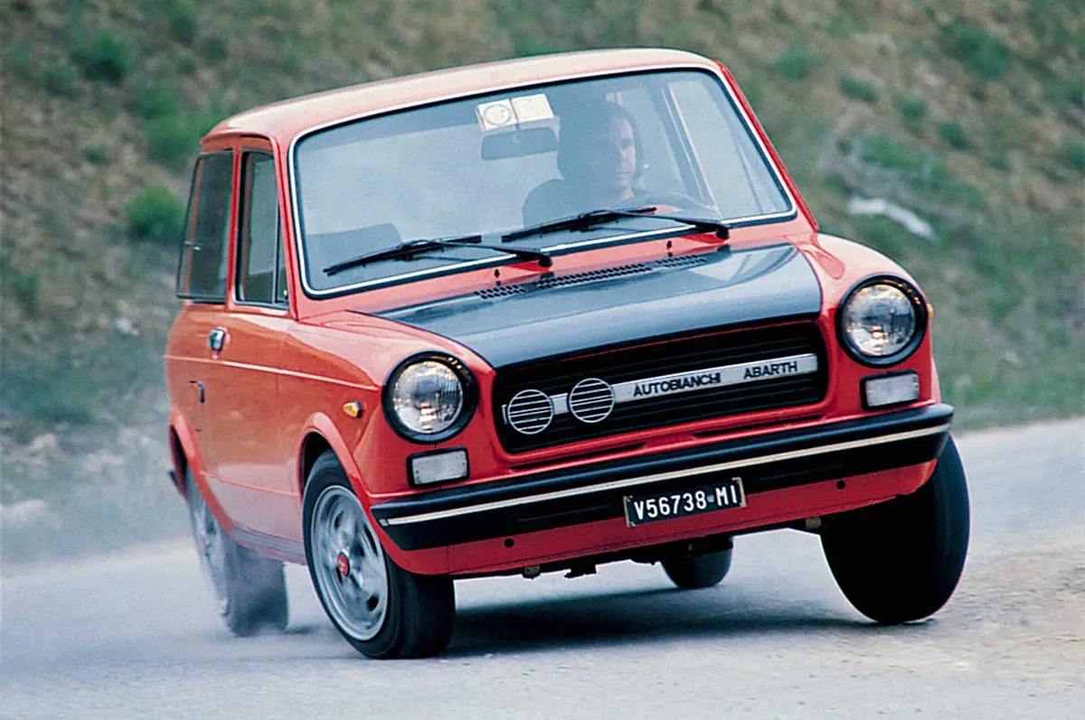 Autobianchi A112 Abarth (1979) – az 1970-es prototípus után 1985-ig készült az elsősorban kerékpárjairól ismert Bianchi sportos Abarth kisautója. Utódja a Lancia alapú Y10 lett
