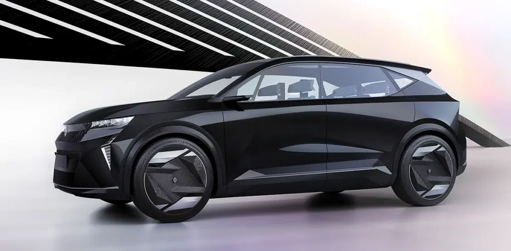 A 4,49 m hosszú Renault Scénic Vision 1,59 m magas, tengelytávja 2835 mm, kerekei 21 colosak