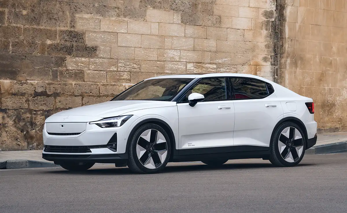 Kínai autóimport: a kétmotoros 400 LE-s, akkus-elektromos Polestar 2 kínai gyártásból érkezik az Egyesült Államokba