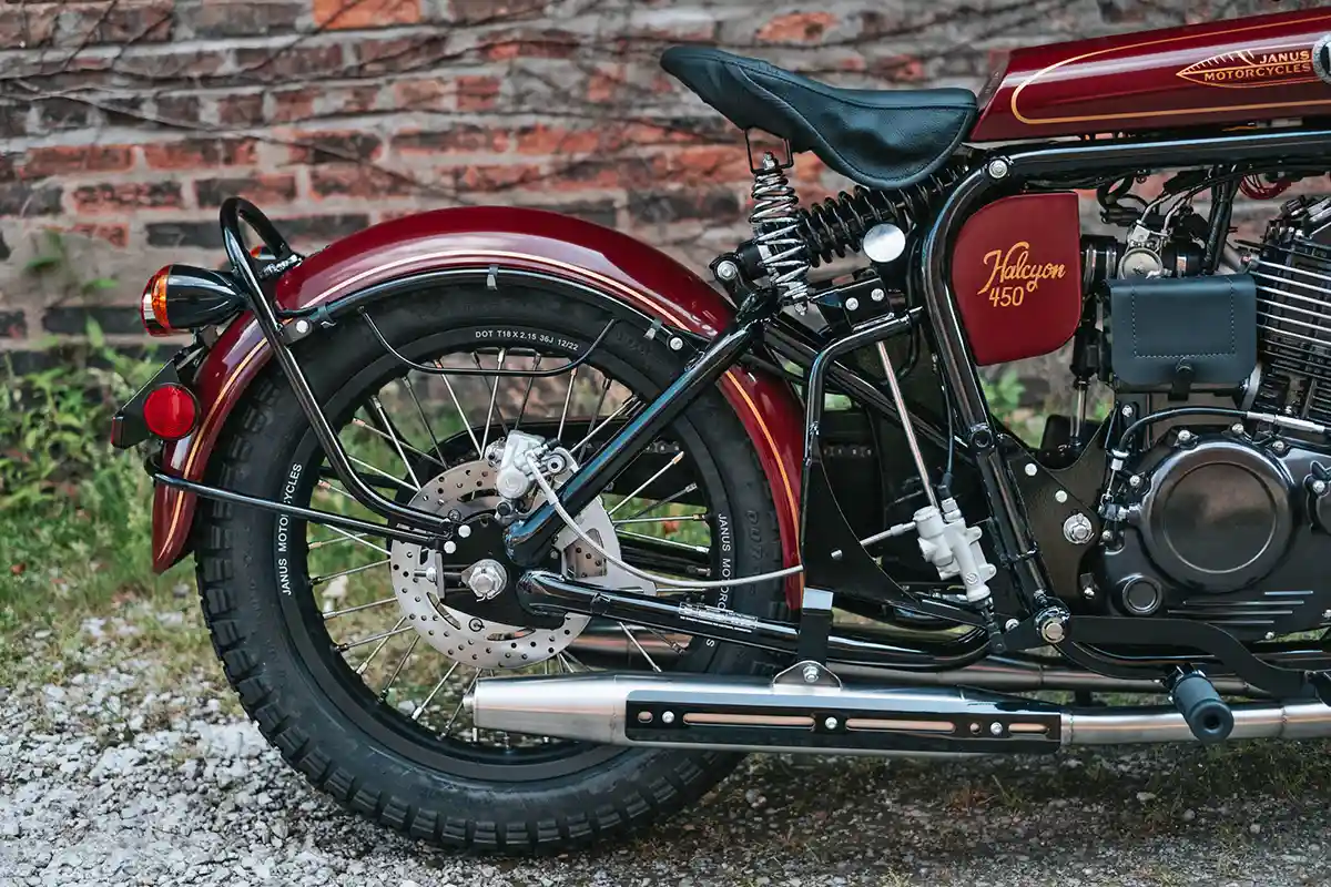 Janus Halcyon 450