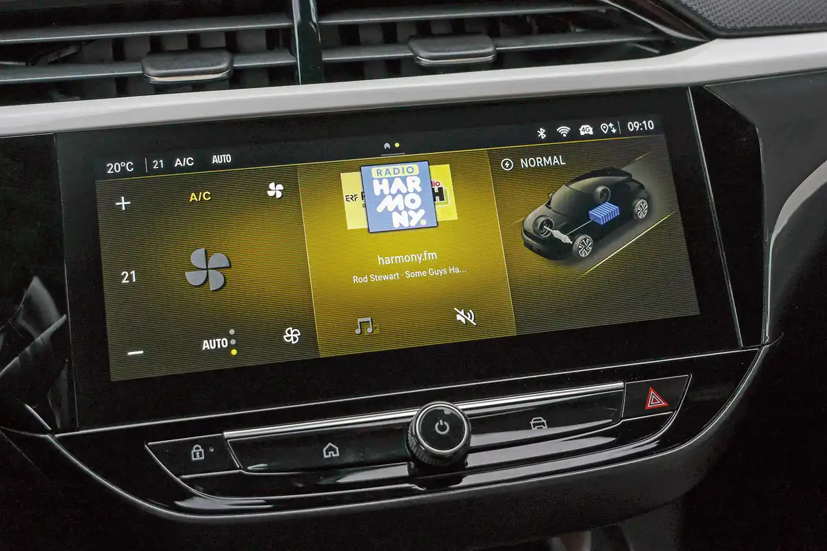 Citroën és Peugeot modellekből ismerős a grafika