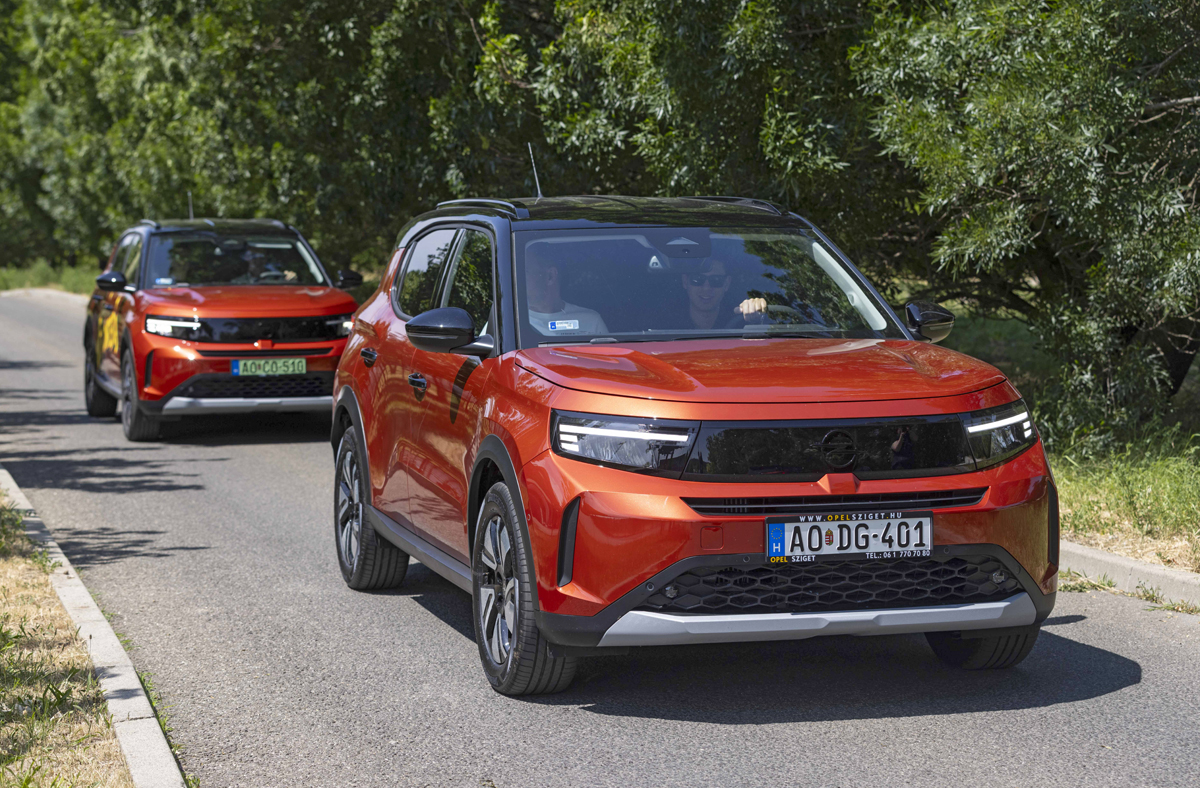 Alapáron kap fekete tetőt az Opel Frontera GS