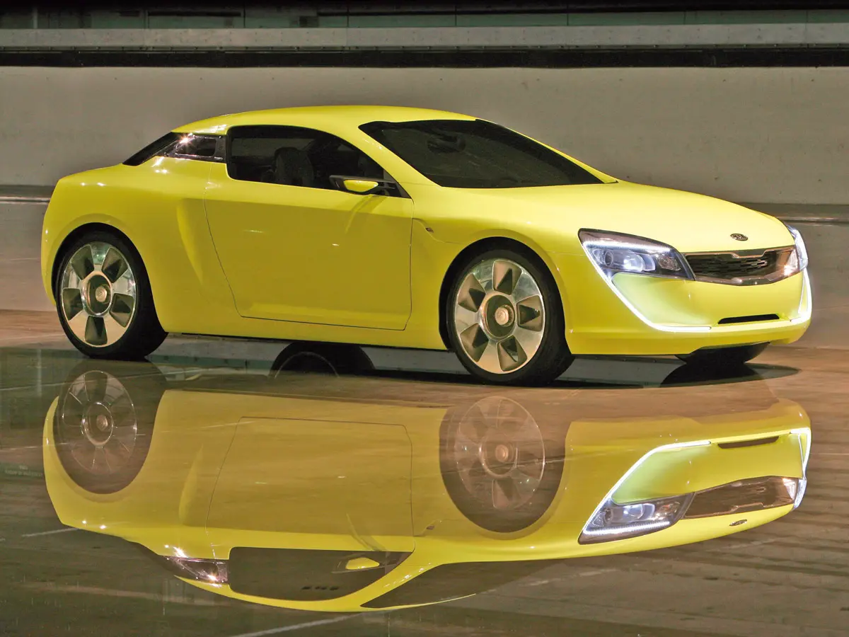 Kia Kee Concept (2007) – Peter Schreyer első komoly munkája a Kiánál, amellyel megvillantotta, milyen részletekkel tenné karakteressé a Kiákat. Nem pusztán formatanulmány, 2,0 l-es, 200 LE-s V6-ost építettek bele hatos automata váltóval