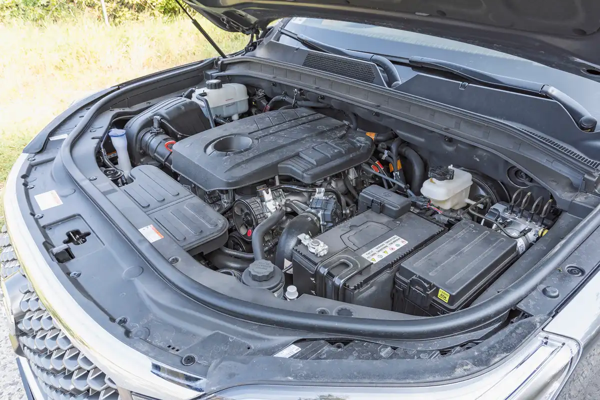 Kéziváltóval 400, automatával 420 Nm a 2,2 l-es dízel legnagyobb nyomatéka