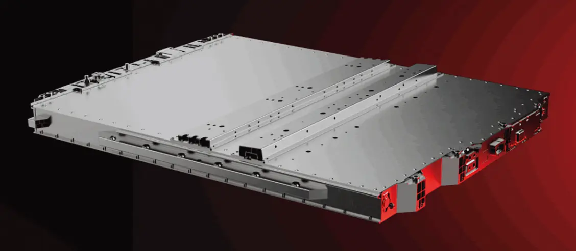 80 kWh-s a BYD Blade LFP akkumulátor. A platform 1200 V-os, a villanymotorok fordulatszáma elérheti a 30000 1/percet