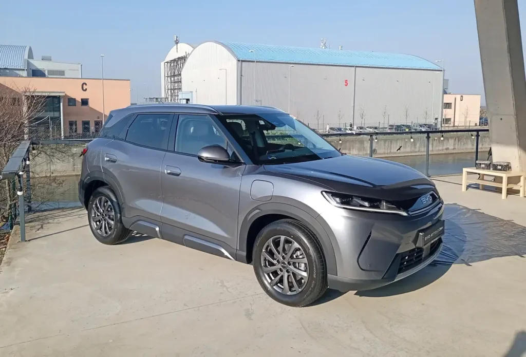 Itt a BYD Atto 2 DM-i és Atto 3 EVO